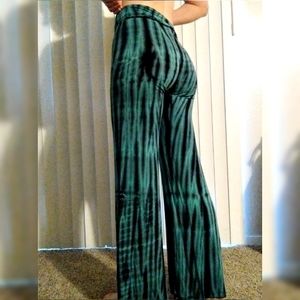 Tie dyed flowy bell bottoms